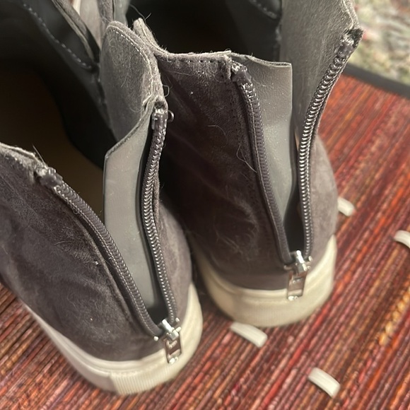 JF (Just Fab?) Jenny zippered high top Sneakers - Picture 10 of 10